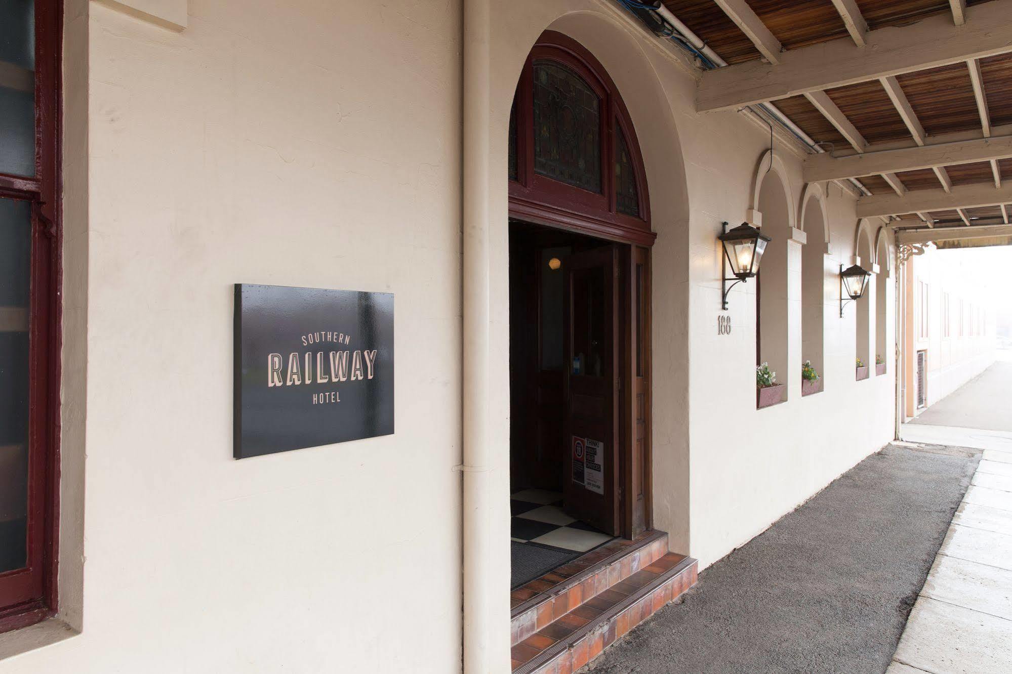 Southern Railway Hotel โกลเบิร์น ภายนอก รูปภาพ
